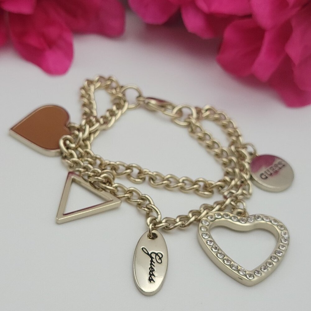 GUESS Logo Charm Bracelet CZ Heart Silver Tone Curb Chain 7 Inch  Cha Cha